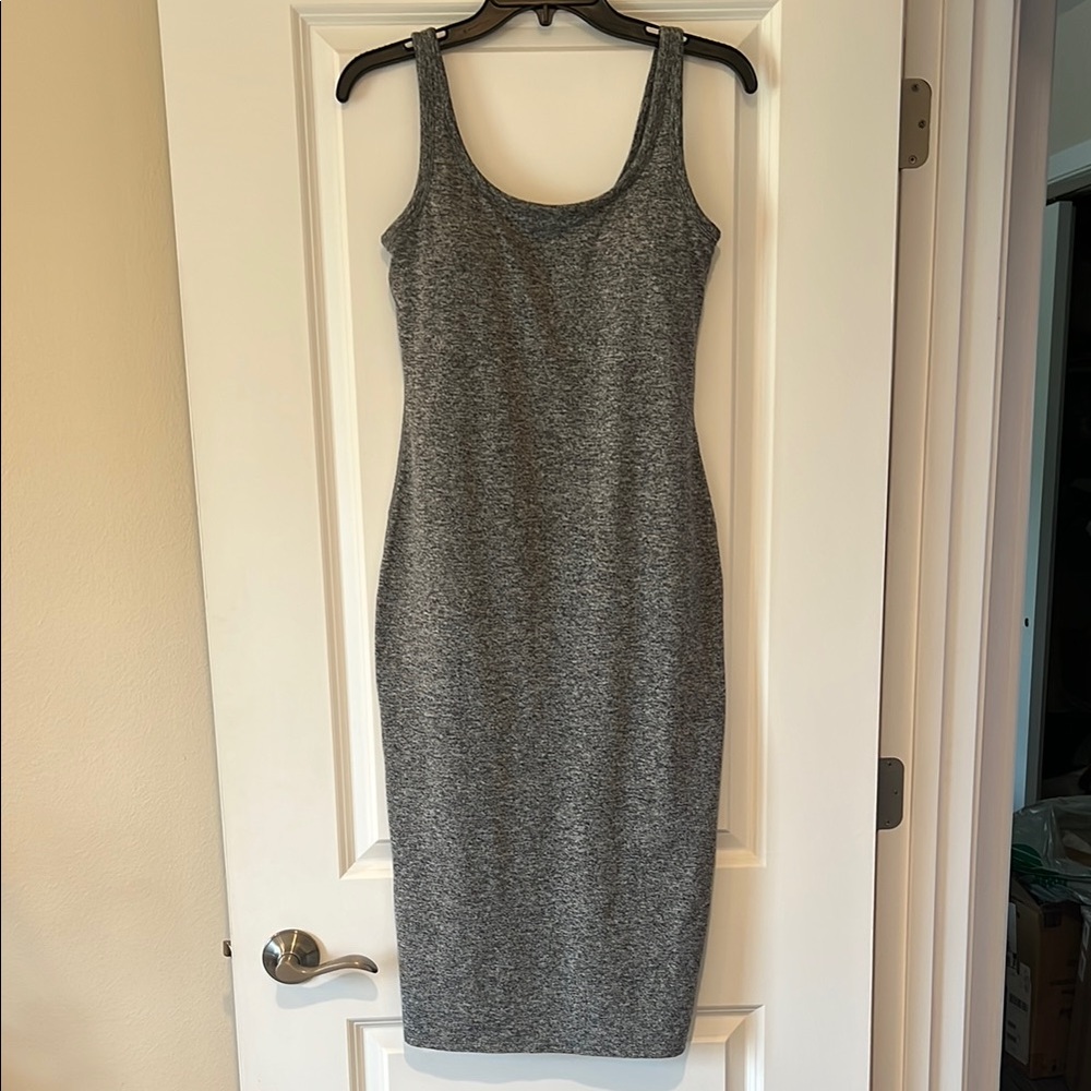 Vuori Halo Essential Tank Dress Heather Gray